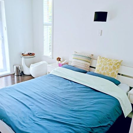 Separate Entry Guest Room With Private Bathroom In Forrest Hill Auckland Exterior photo